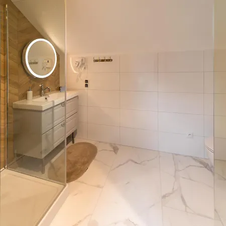 Marron Z Sauna, Bawialnia I Widokiem Na Skrzyczne - Dream *