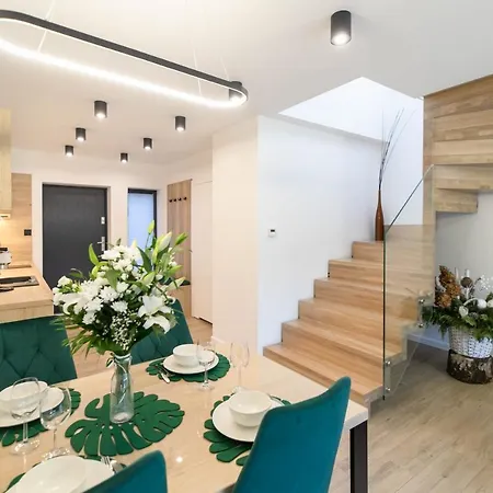 Apartamento Marron Z Sauna, Bawialnia I Widokiem Na Skrzyczne - Dream *